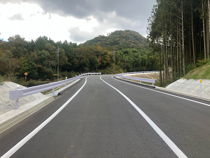 農道整備事業 牟礼小野3期地区 令和6年度 安全施設工事3号)2